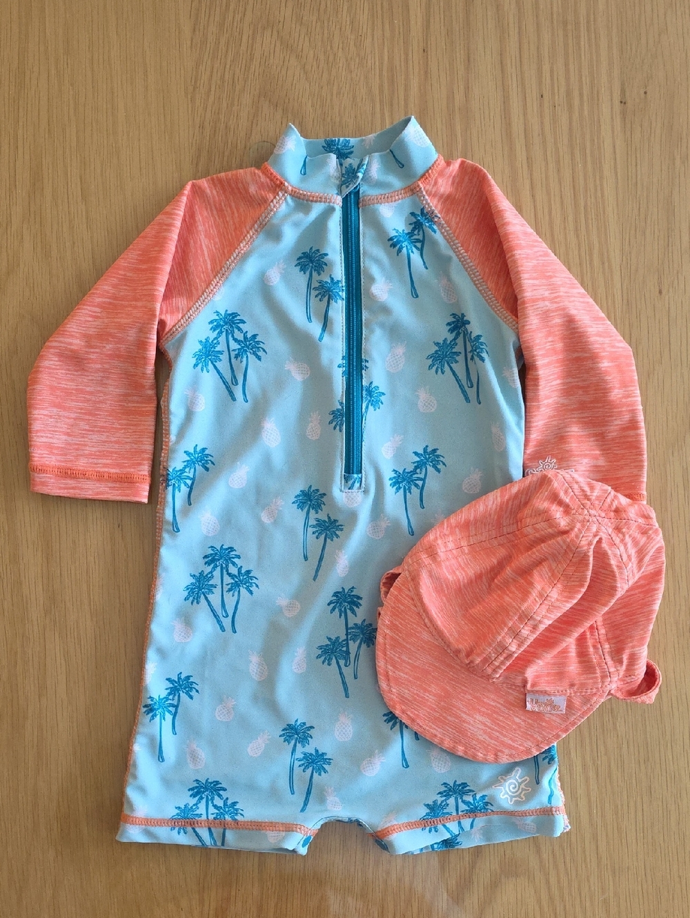 UVSkinz Kids 6/12M Palm-Print Rashguard with Hat
